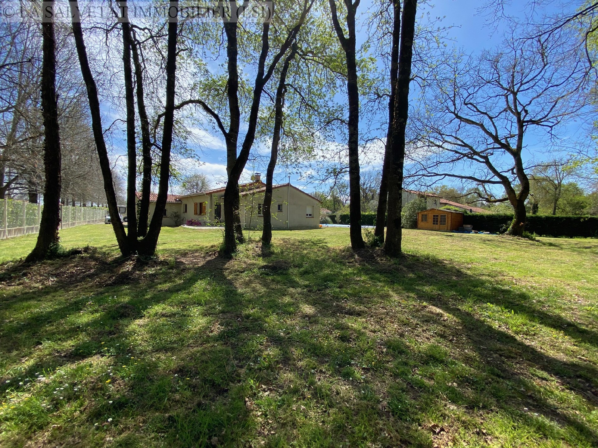 Vente maison-villa - BONREPOS SUR AUSSONNELLE<br>186 m², 7 pièces