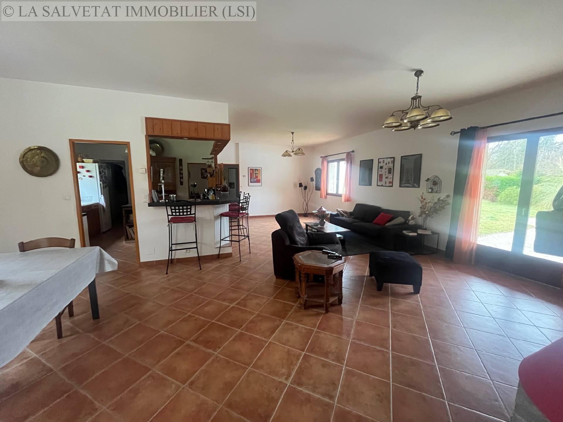 Vente maison-villa - BONREPOS SUR AUSSONNELLE<br>186 m², 7 pièces