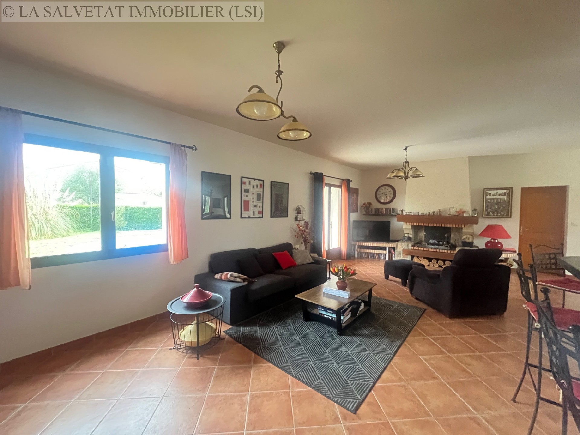 Vente maison-villa - BONREPOS SUR AUSSONNELLE<br>186 m², 7 pièces