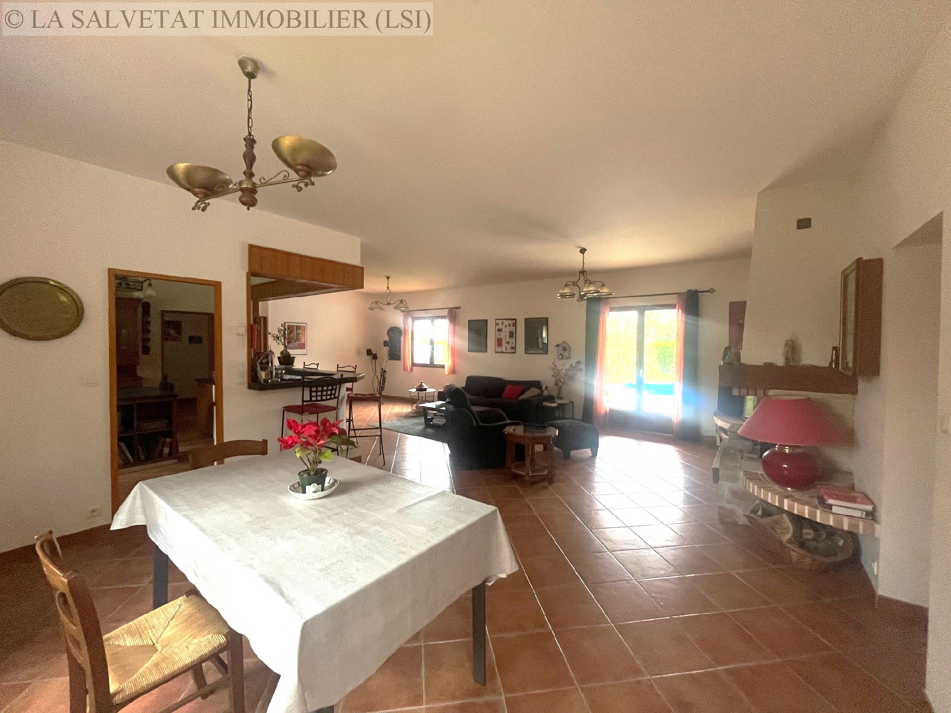 Vente maison-villa - BONREPOS SUR AUSSONNELLE<br>186 m², 7 pièces