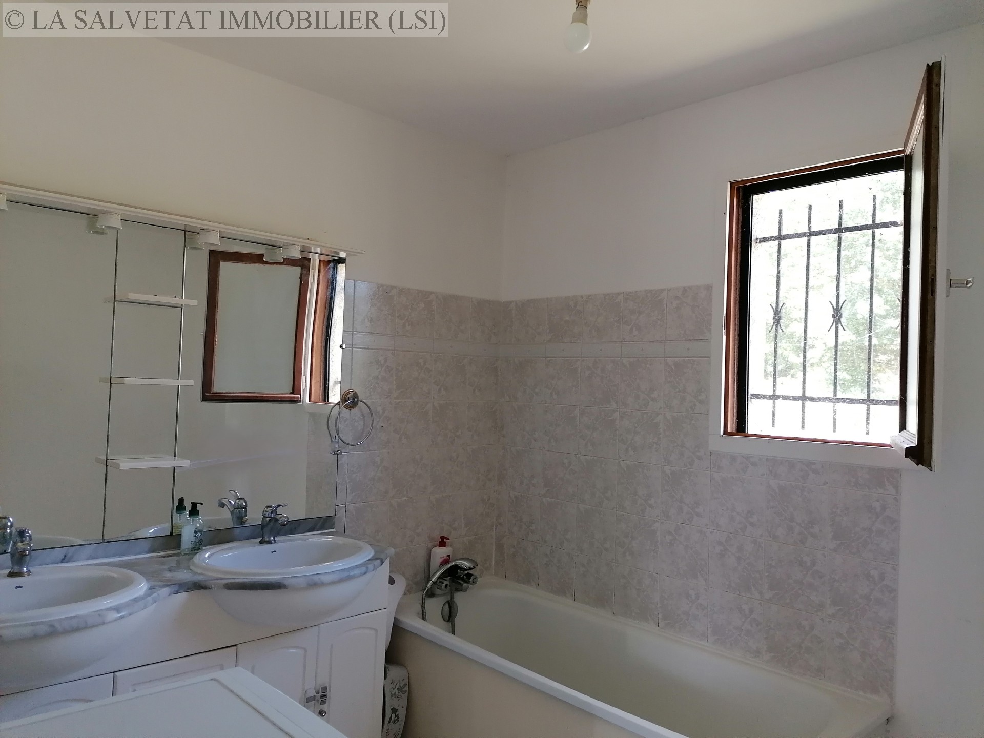 Vente maison-villa - BONREPOS SUR AUSSONNELLE<br>94 m², 4 pièces