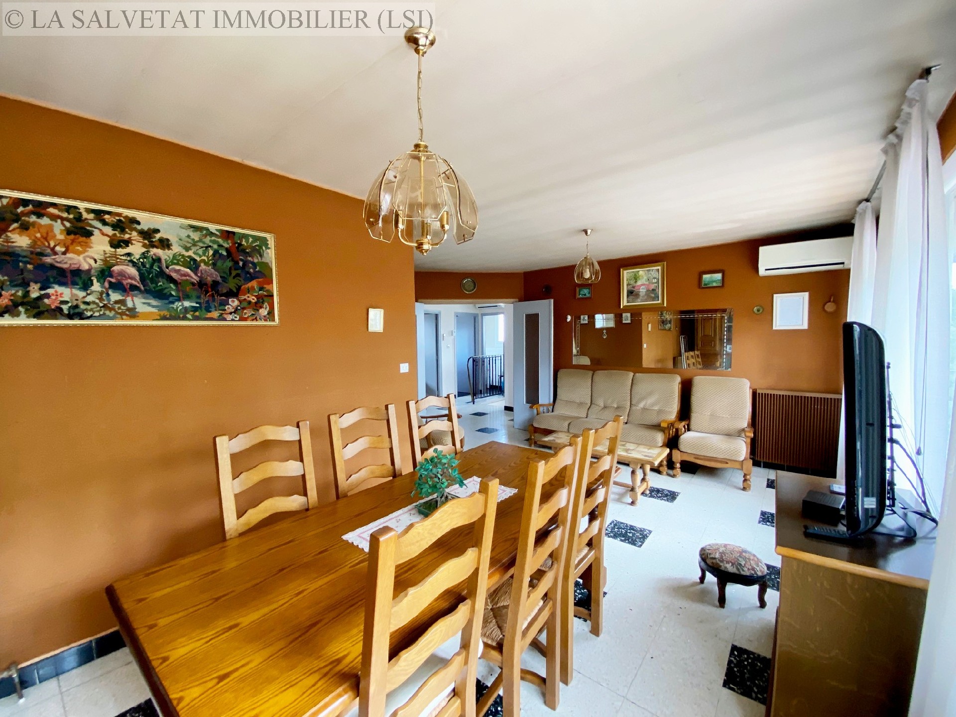 Vente maison-villa - FONSORBES<br>250 m², 6 pièces