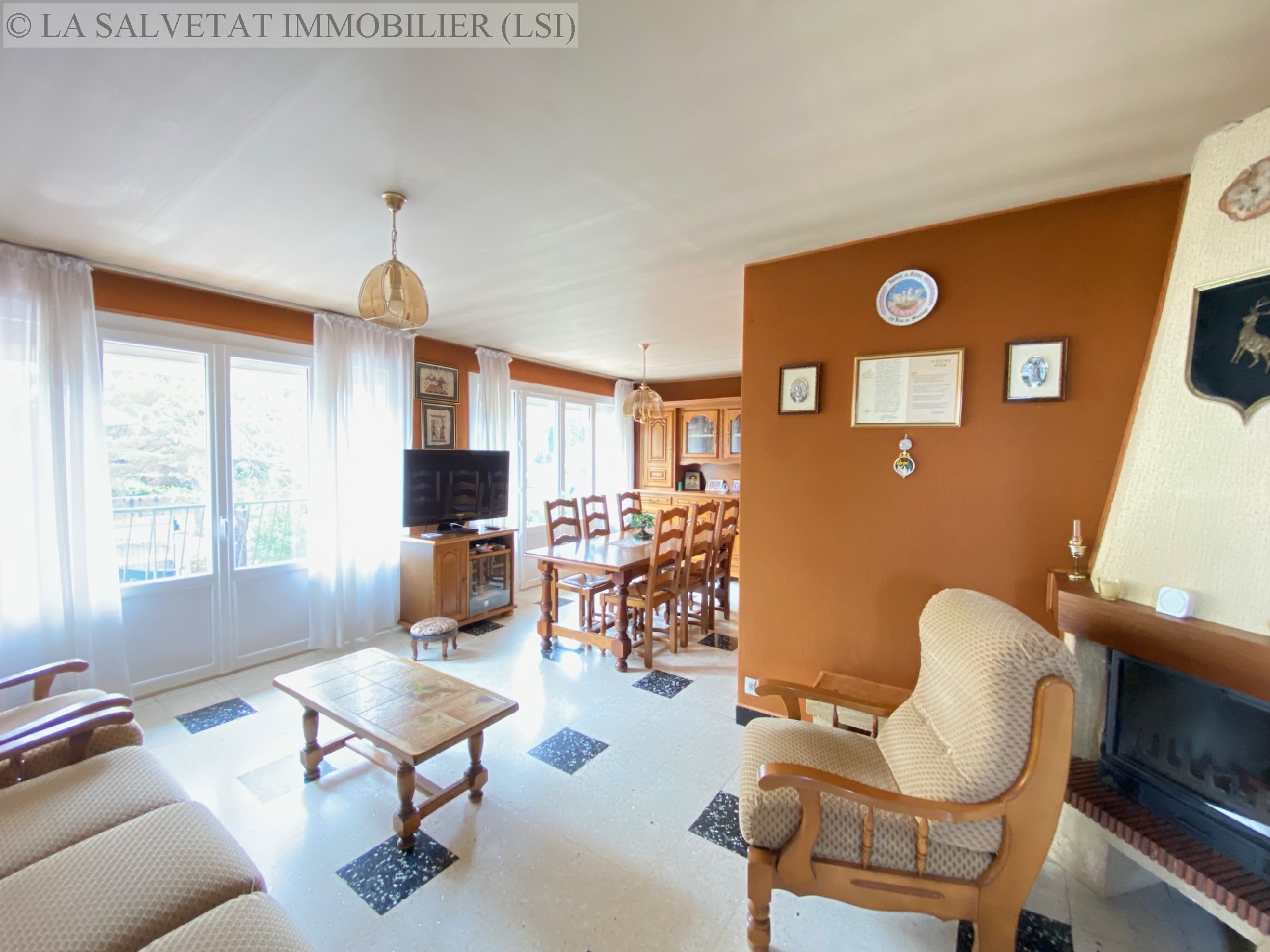 Vente maison-villa - FONSORBES<br>250 m², 6 pièces