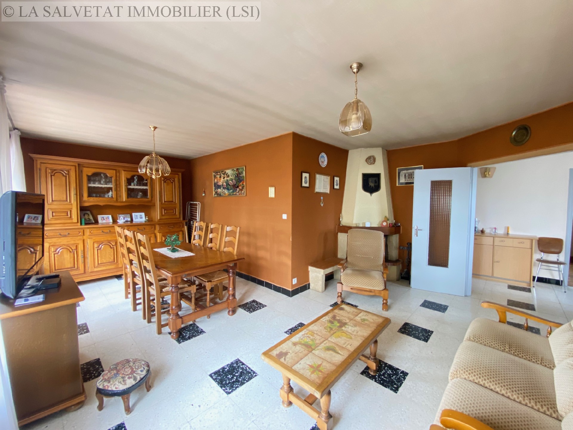Vente maison-villa - FONSORBES<br>250 m², 6 pièces
