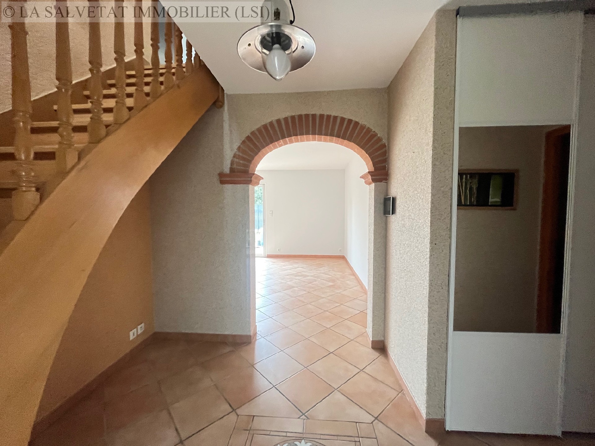 Vente maison-villa - FONTENILLES<br>267 m², 7 pièces