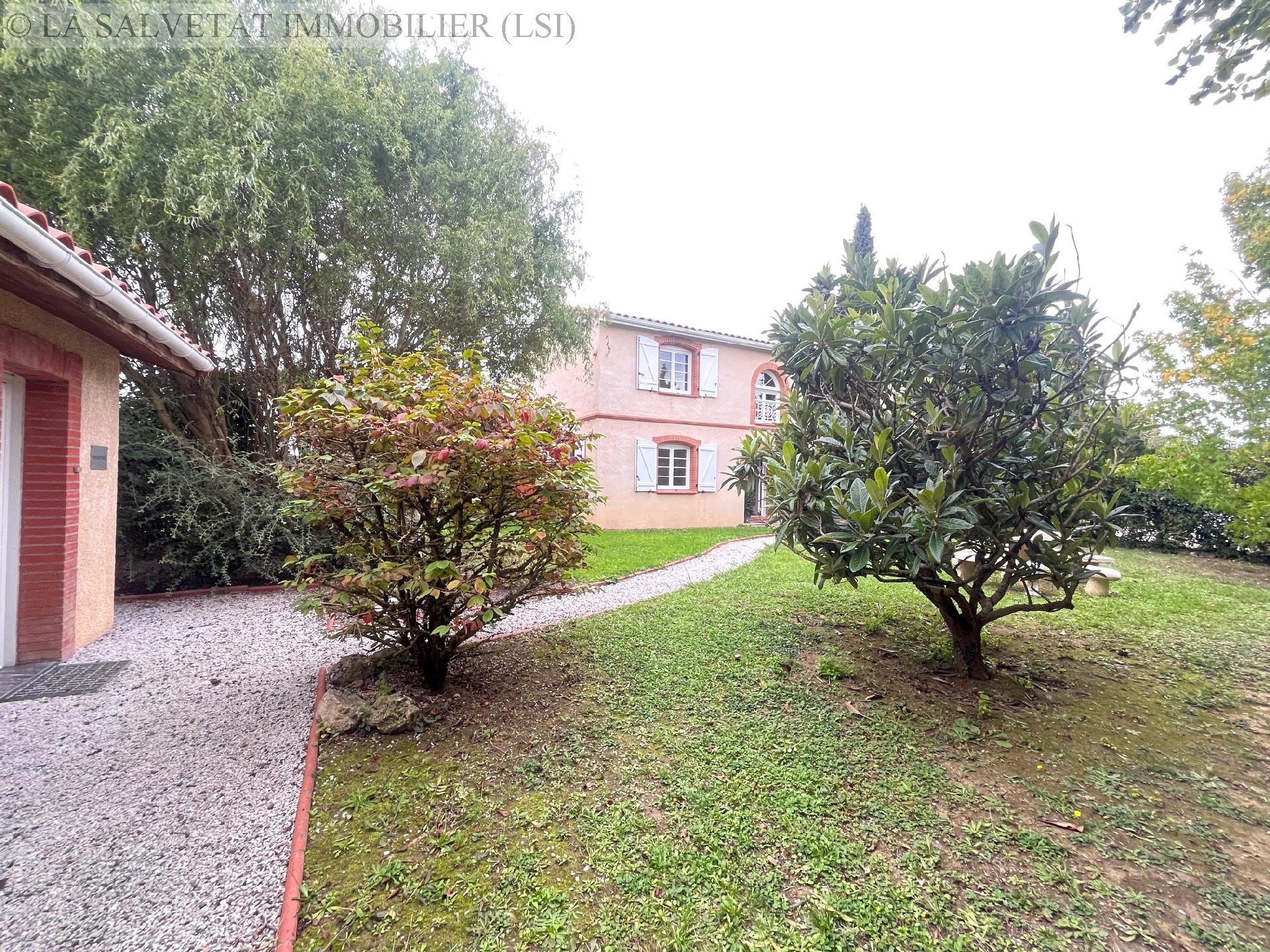 Vente maison-villa - FONTENILLES<br>267 m², 7 pièces