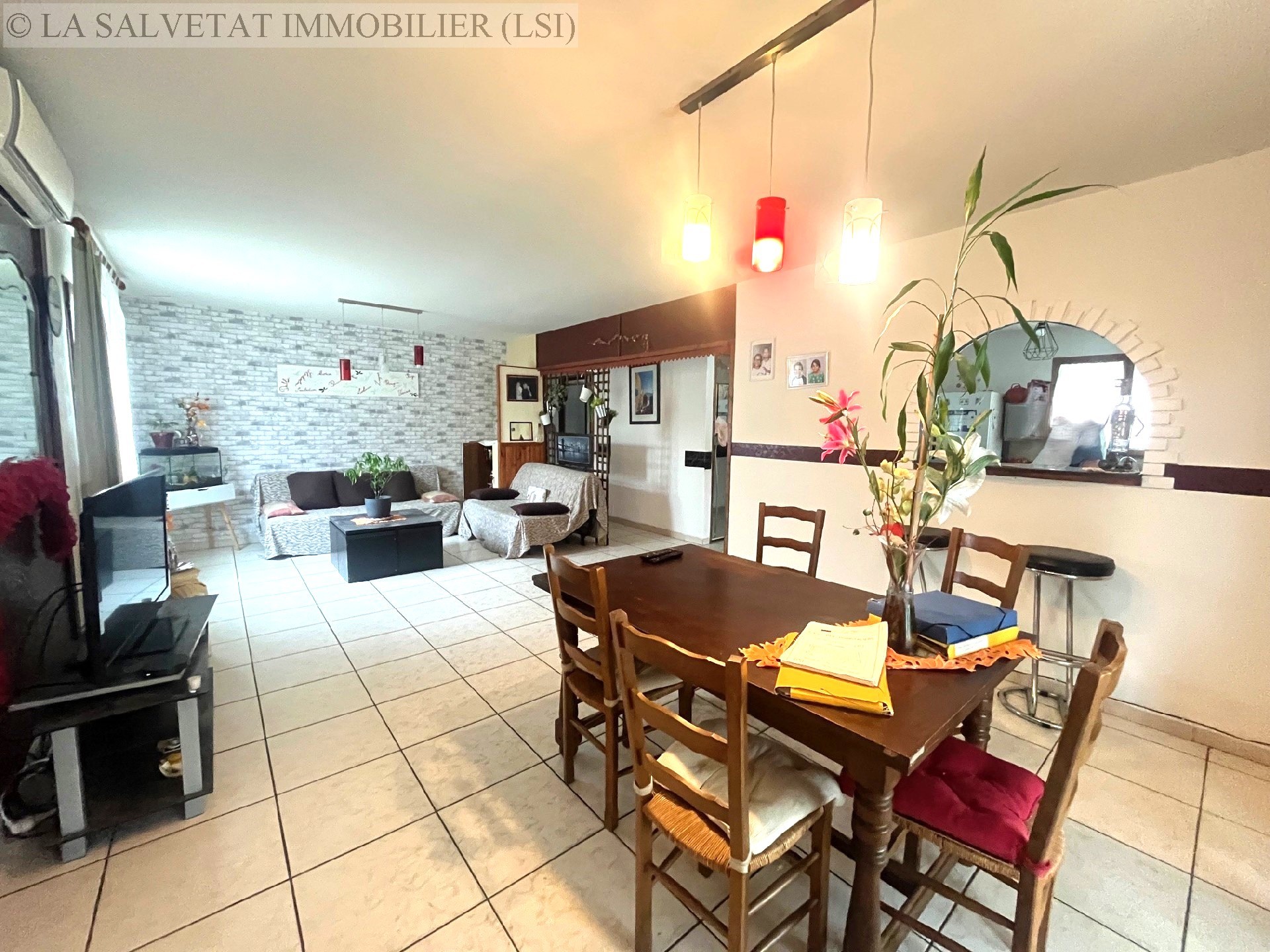 Vente maison-villa - LA SALVETAT ST GILLES<br>103 m², 5 pièces