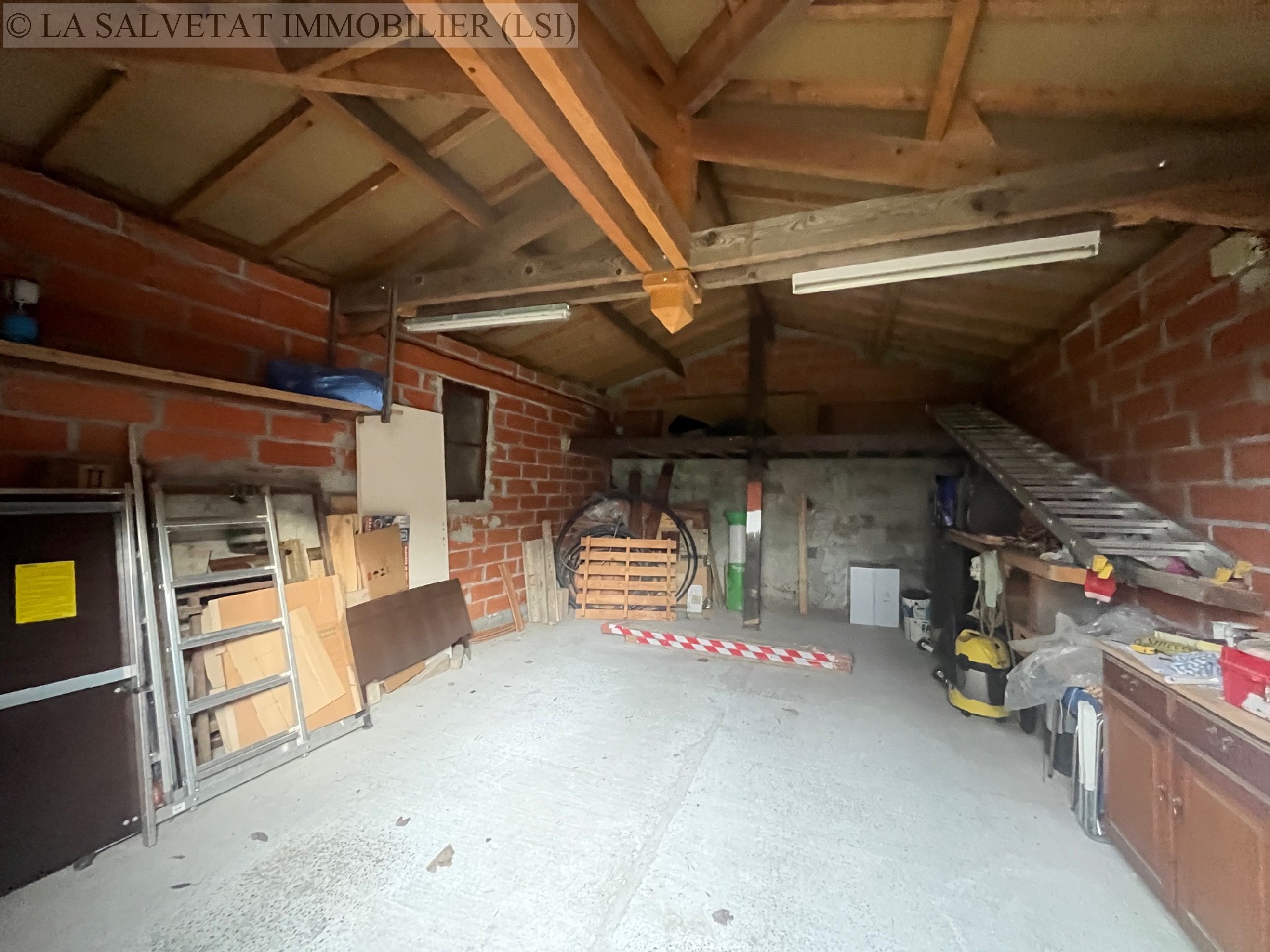 Vente maison-villa - LA SALVETAT ST GILLES<br>174 m², 10 pièces