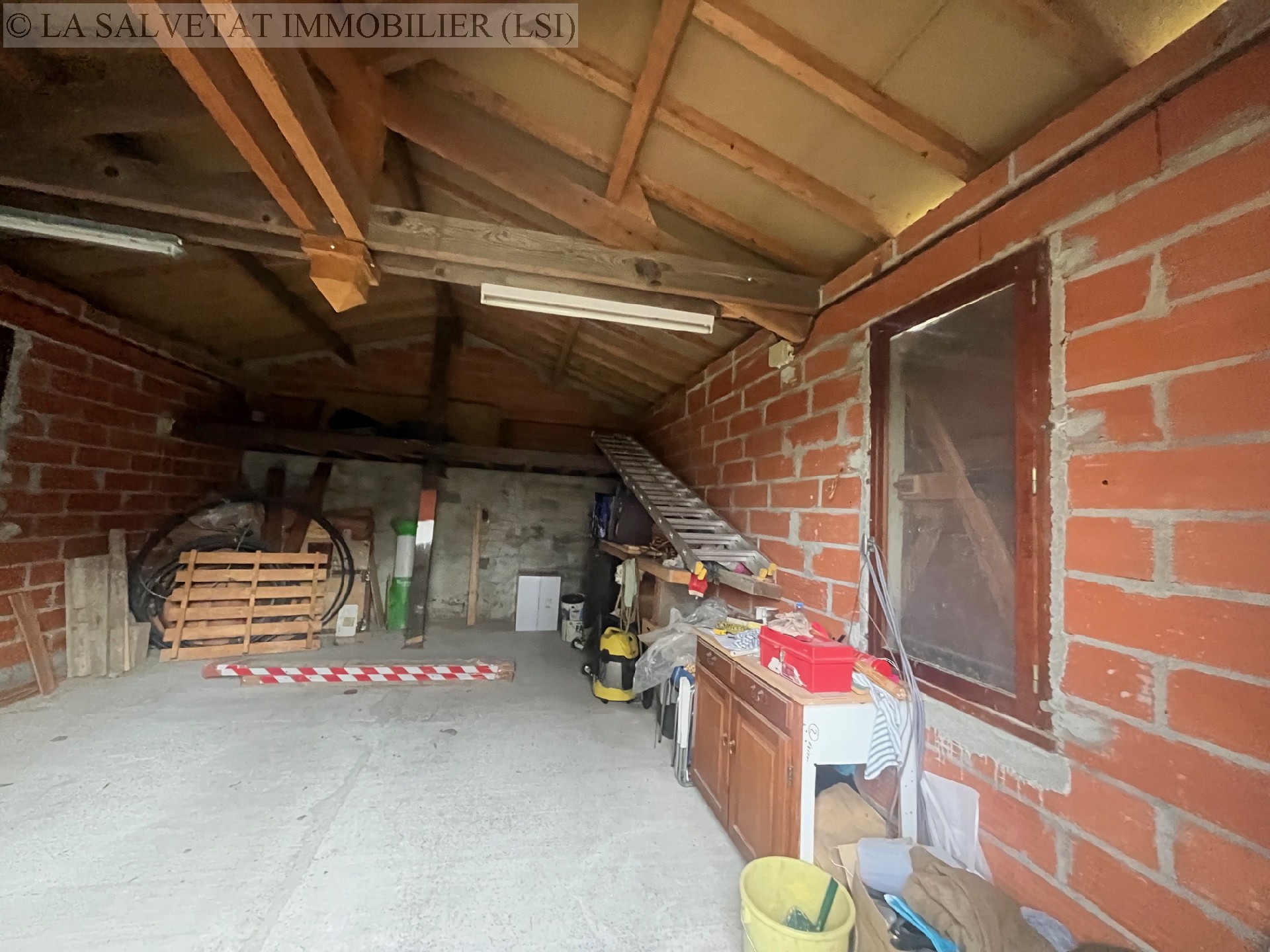 Vente maison-villa - LA SALVETAT ST GILLES<br>174 m², 10 pièces