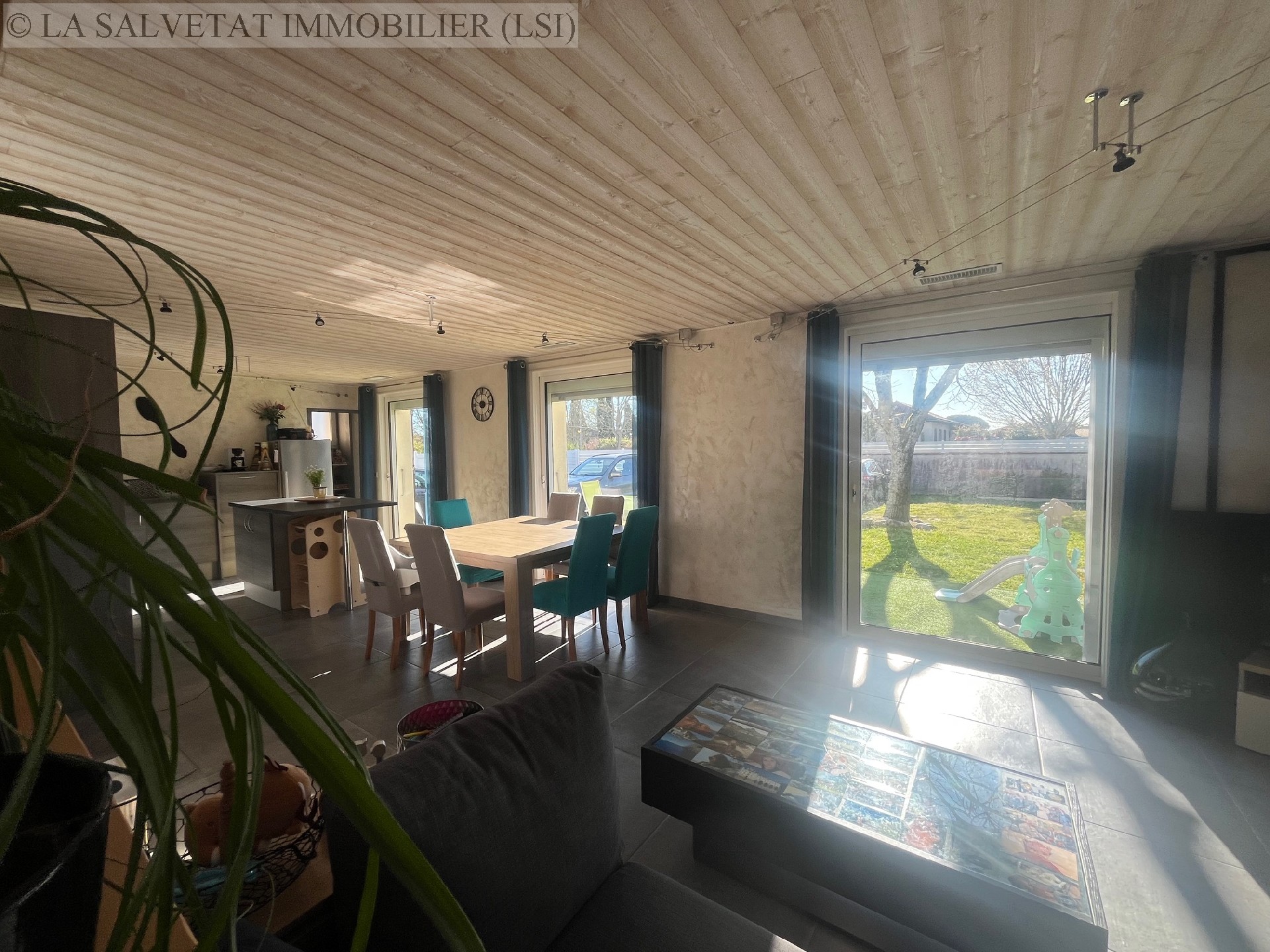 Vente maison-villa - LA SALVETAT ST GILLES<br>121 m², 5 pièces