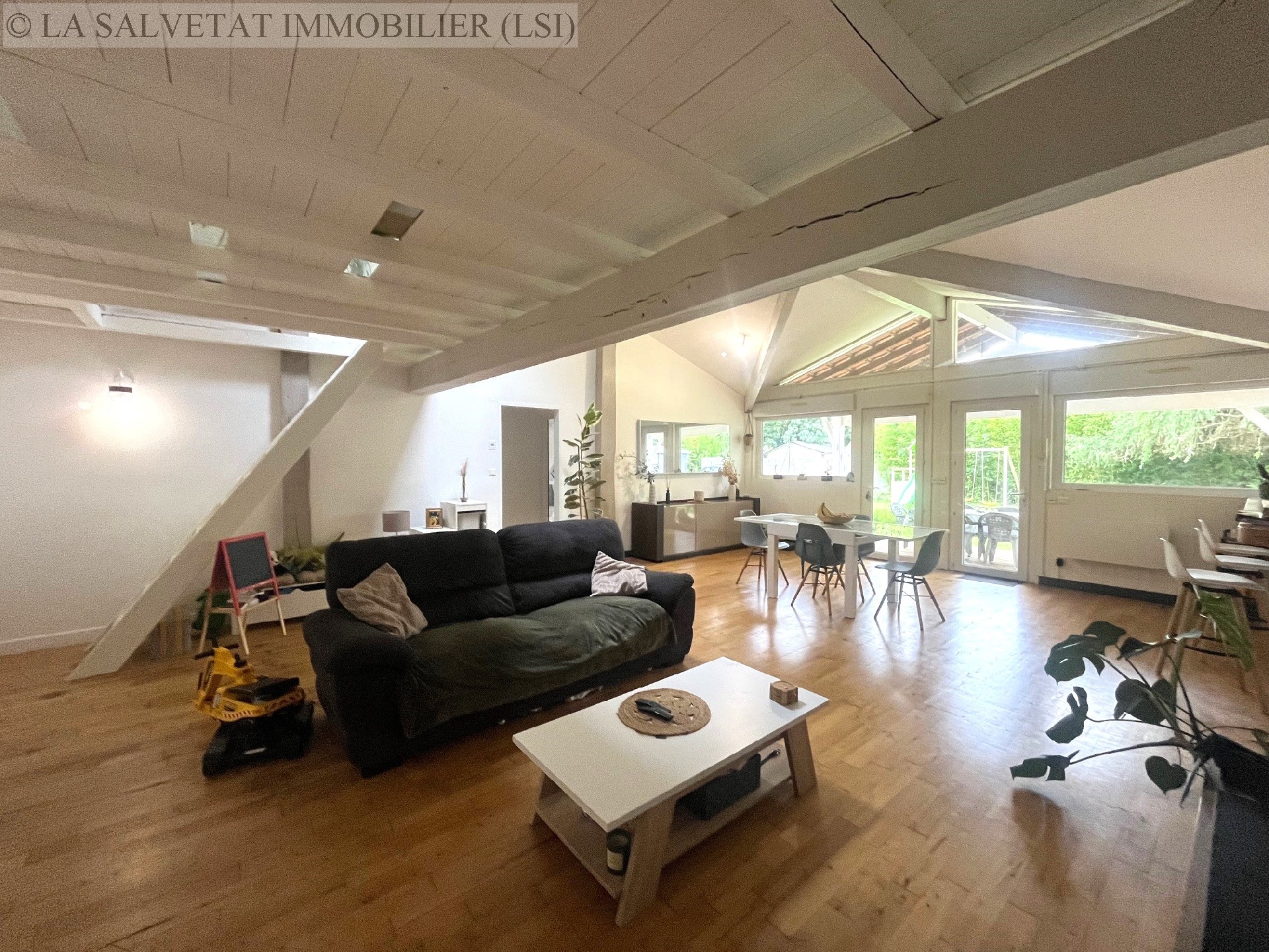 Vente maison-villa - SAIGUEDE<br>162 m², 7 pièces