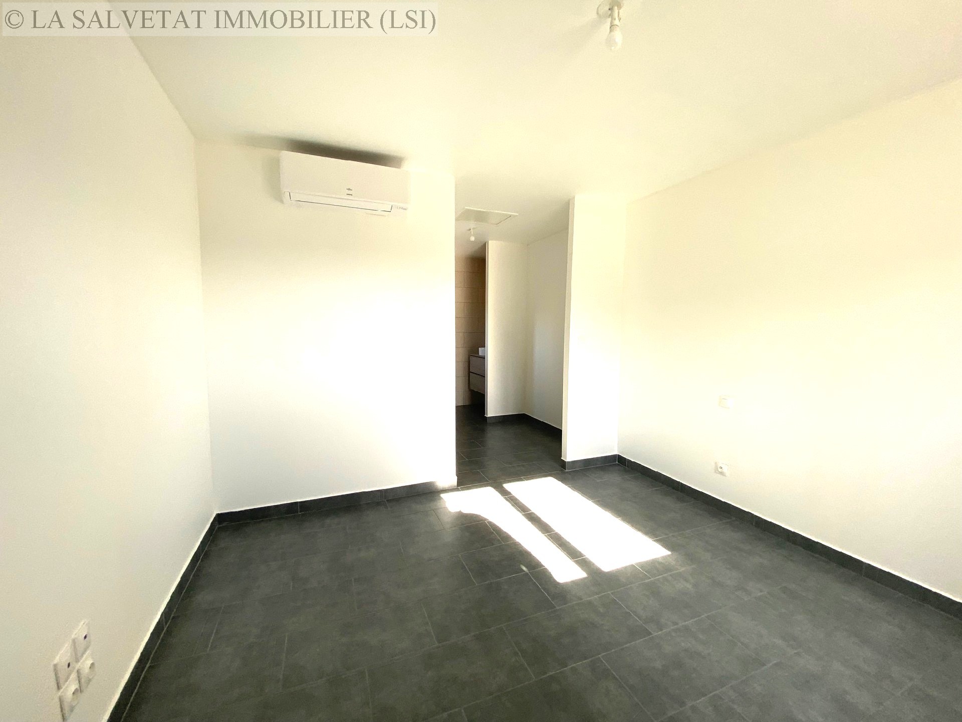 Vente maison-villa - ST LYS<br>114 m², 5 pièces