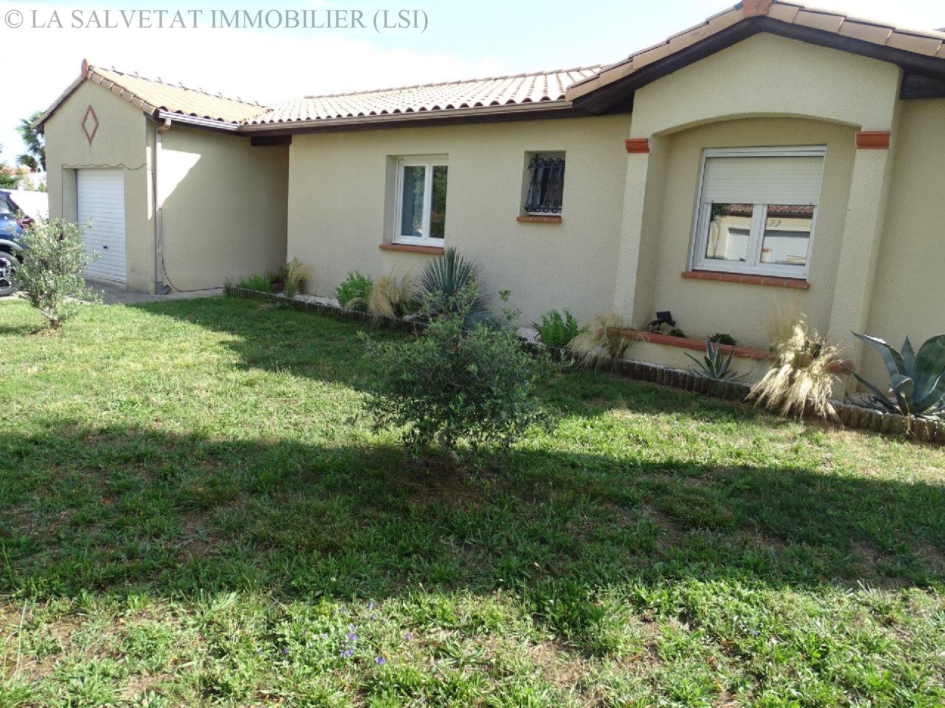 Location maison-villa - LA SALVETAT ST GILLES<br>126 m&sup2;, 5 pièces