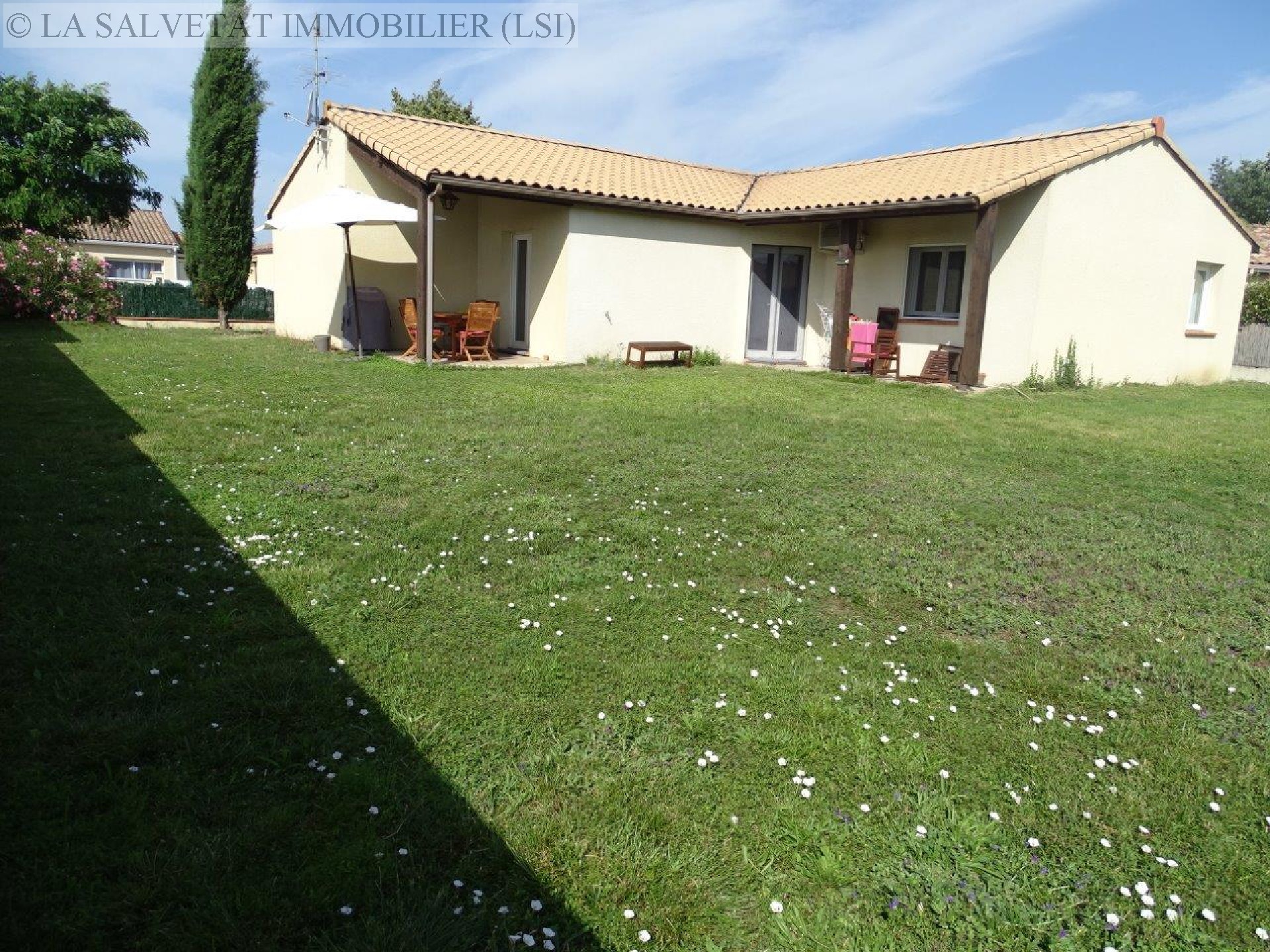 Location maison-villa - LA SALVETAT ST GILLES<br>126 m&sup2;, 5 pièces