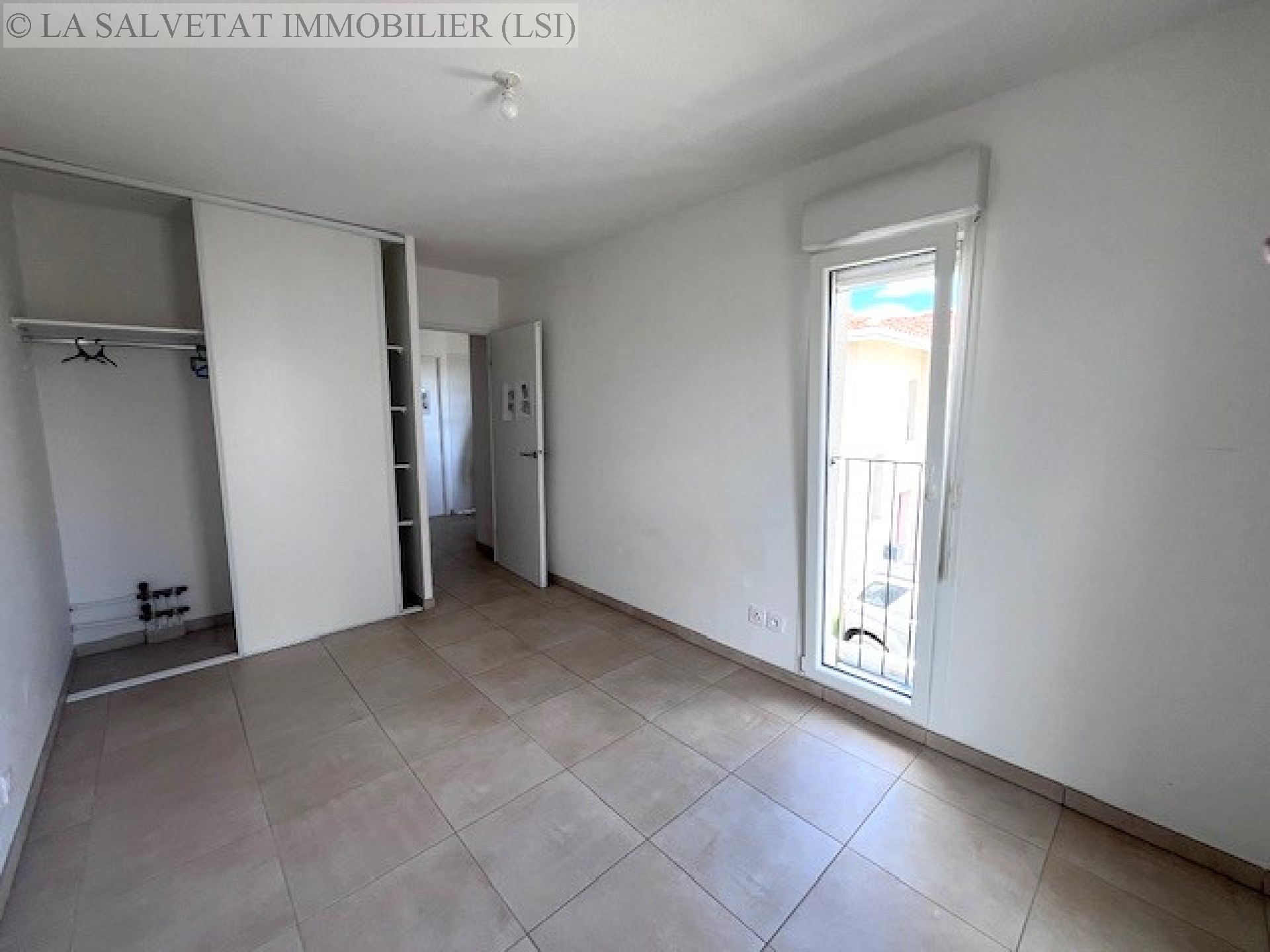 Vente maison-villa - LA SALVETAT ST GILLES<br>79 m&sup2;, 4 pièces