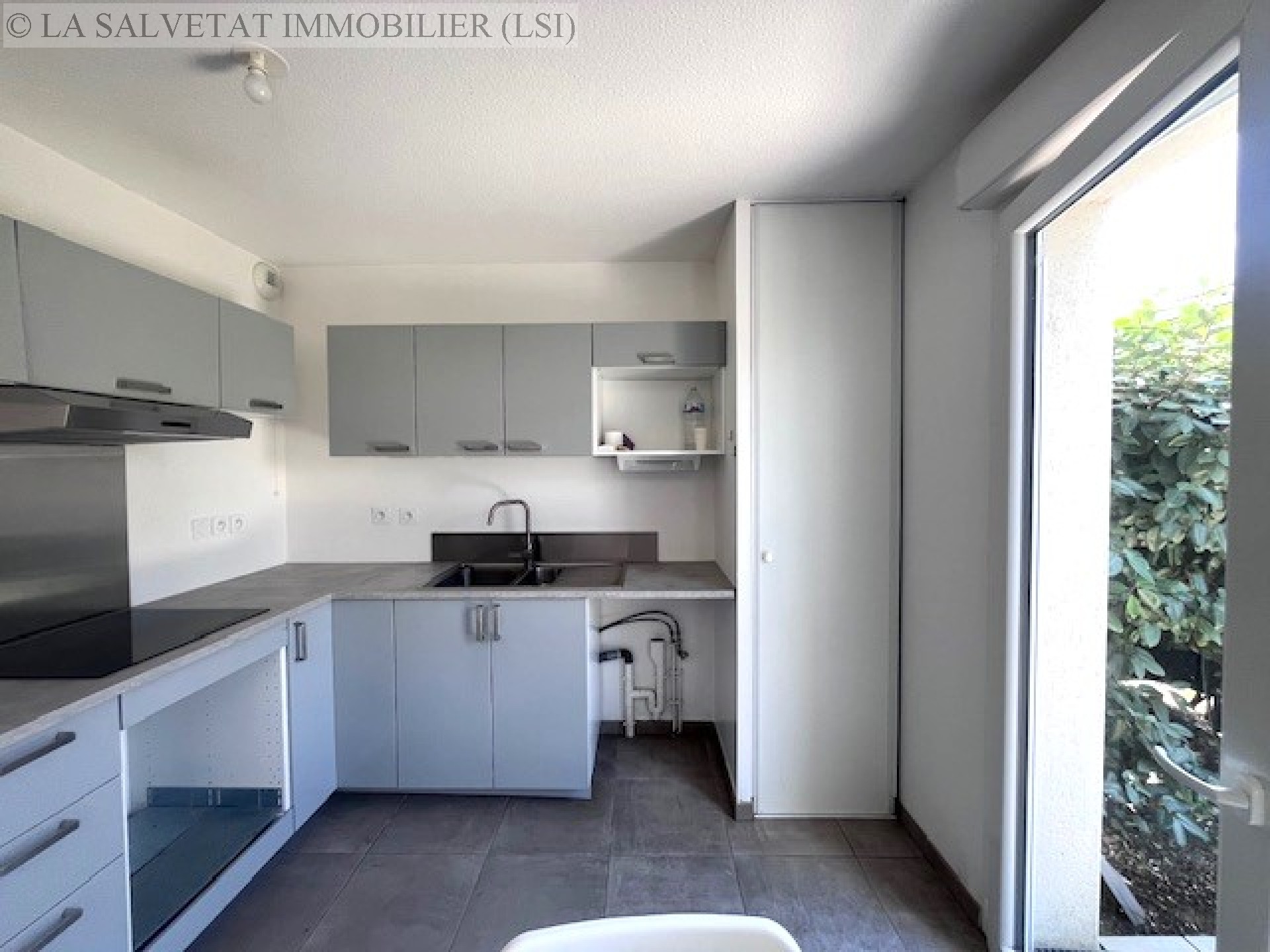 Vente maison-villa - LA SALVETAT ST GILLES<br>79 m&sup2;, 4 pièces