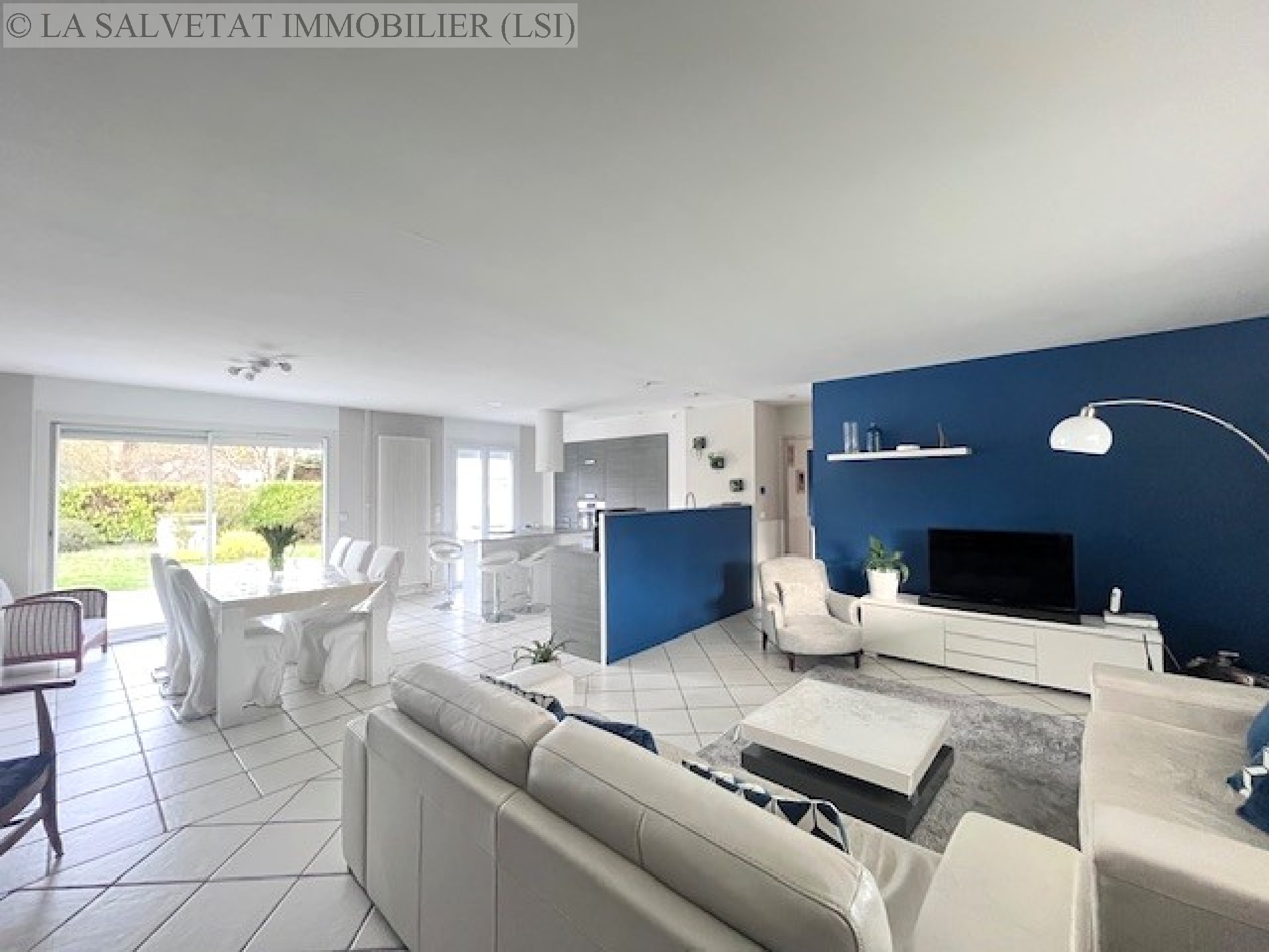 Vente maison-villa - FONTENILLES<br>122 m&sup2;, 5 pièces