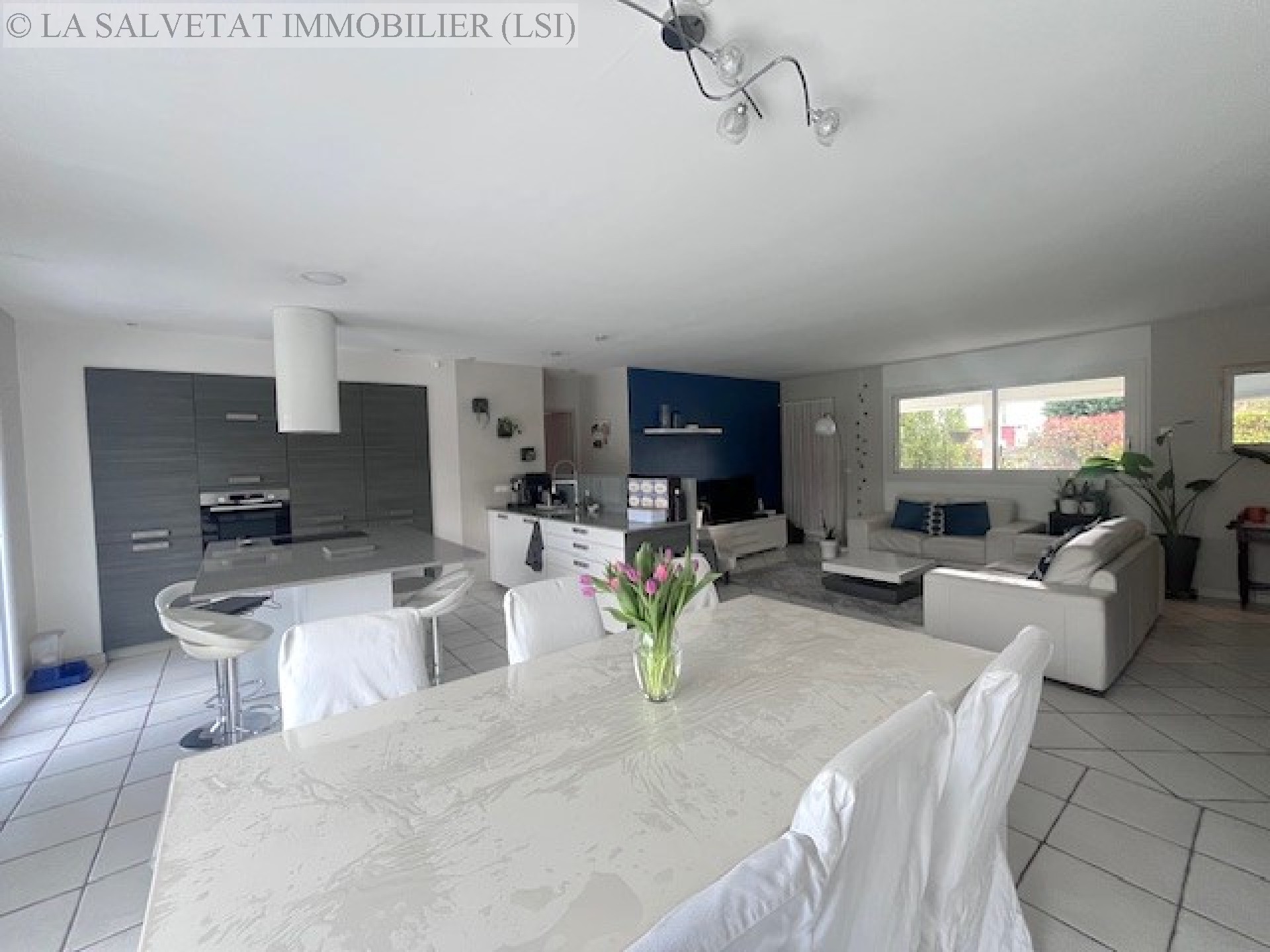 Vente maison-villa - FONTENILLES<br>122 m&sup2;, 5 pièces
