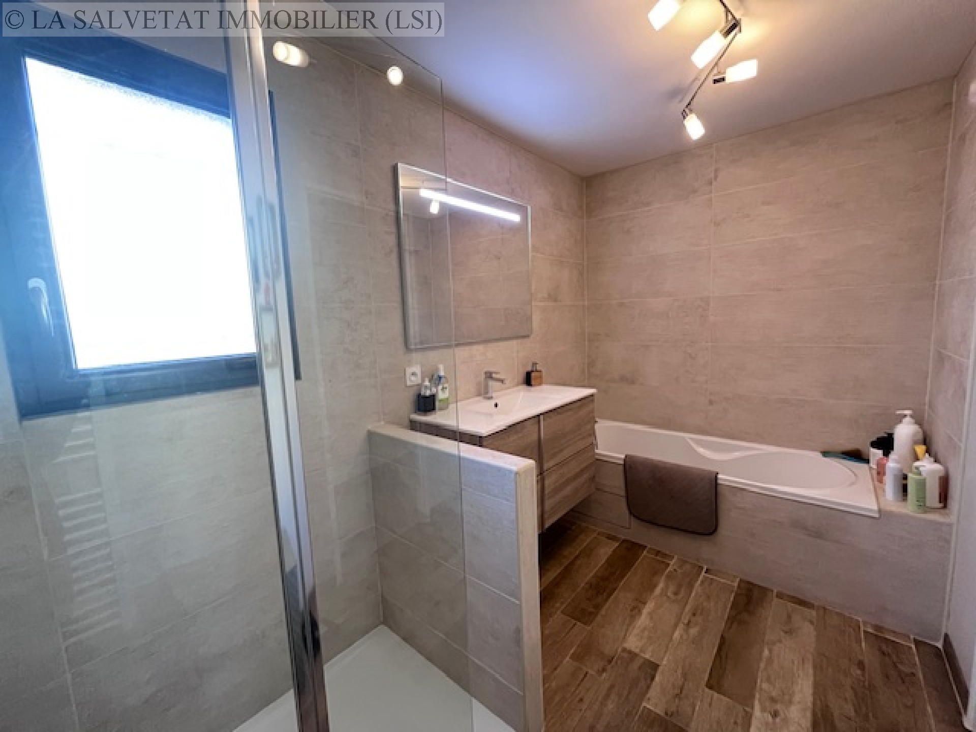 Vente maison-villa - FONTENILLES<br>90 m&sup2;, 4 pièces