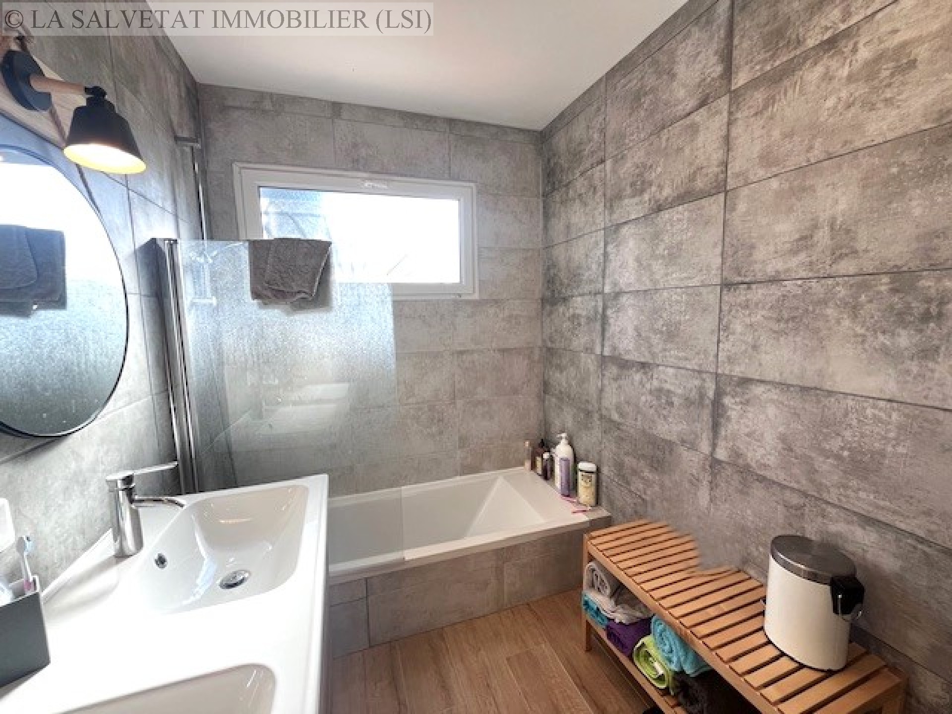 Vente maison-villa - FONTENILLES<br>145 m&sup2;, 5 pièces