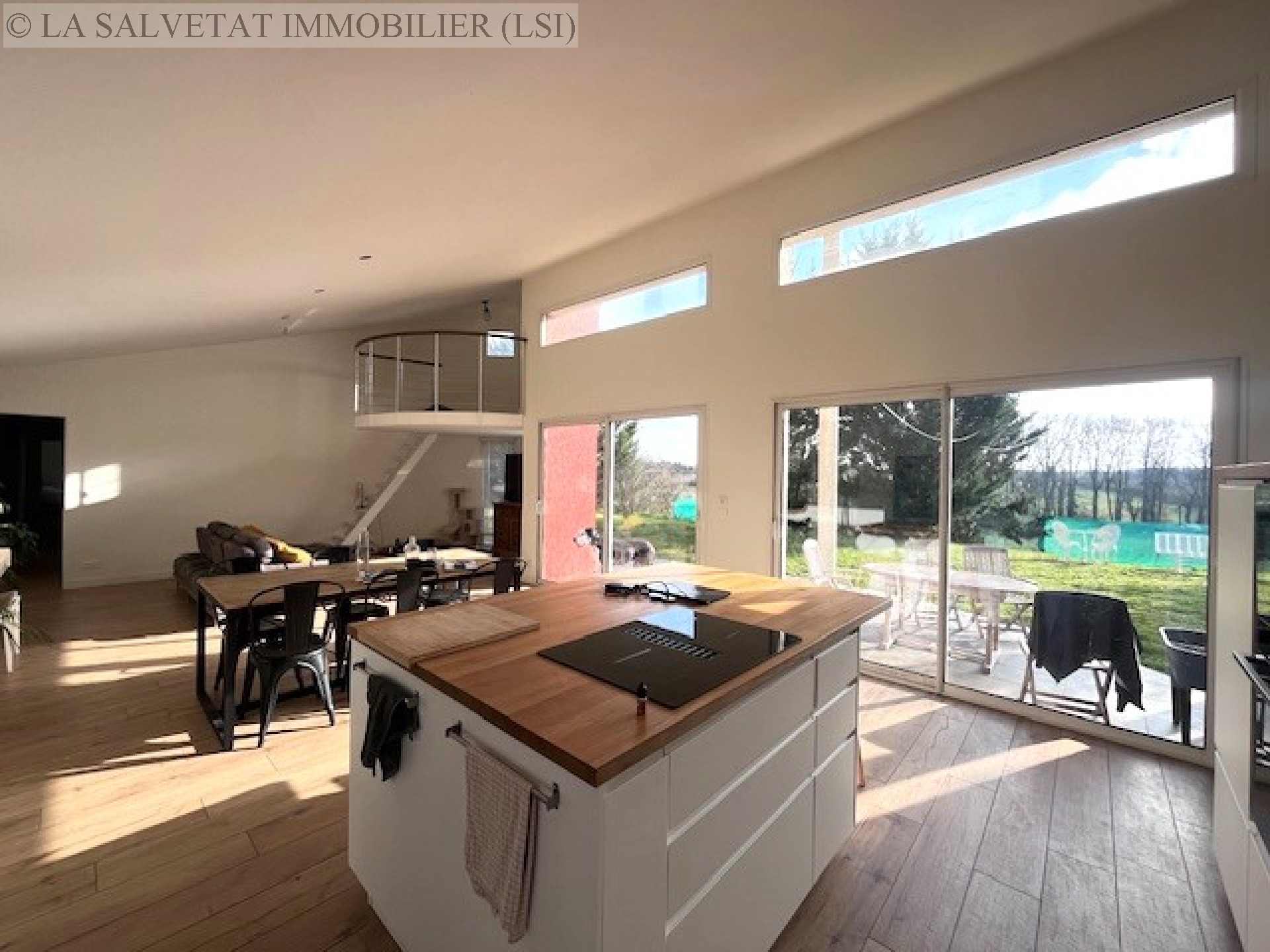Vente maison-villa - FONTENILLES<br>145 m&sup2;, 5 pièces