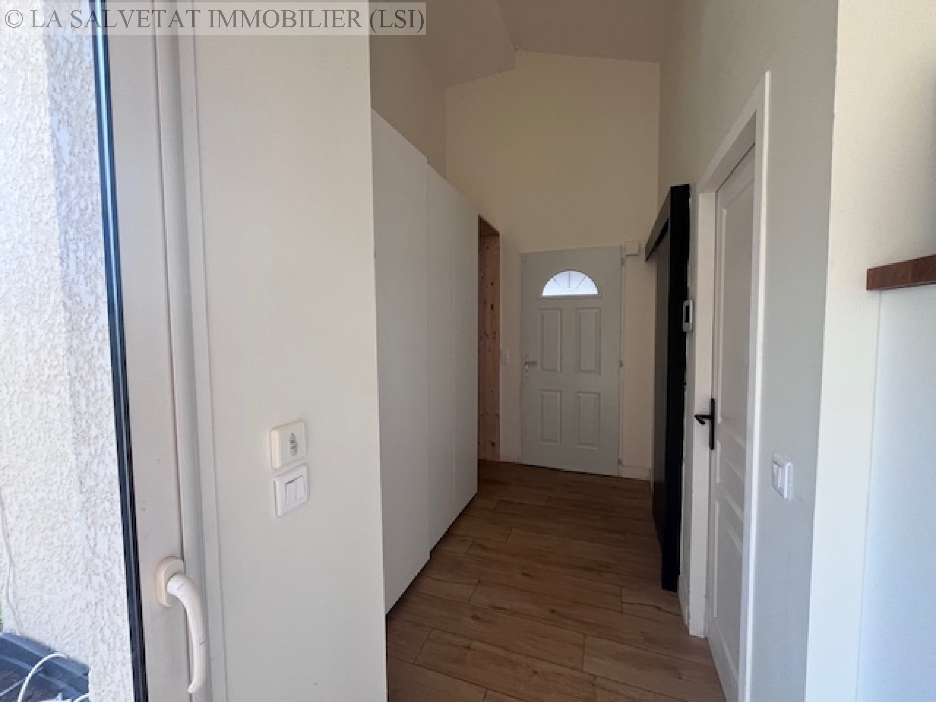 Vente maison-villa - FONTENILLES<br>145 m&sup2;, 5 pièces