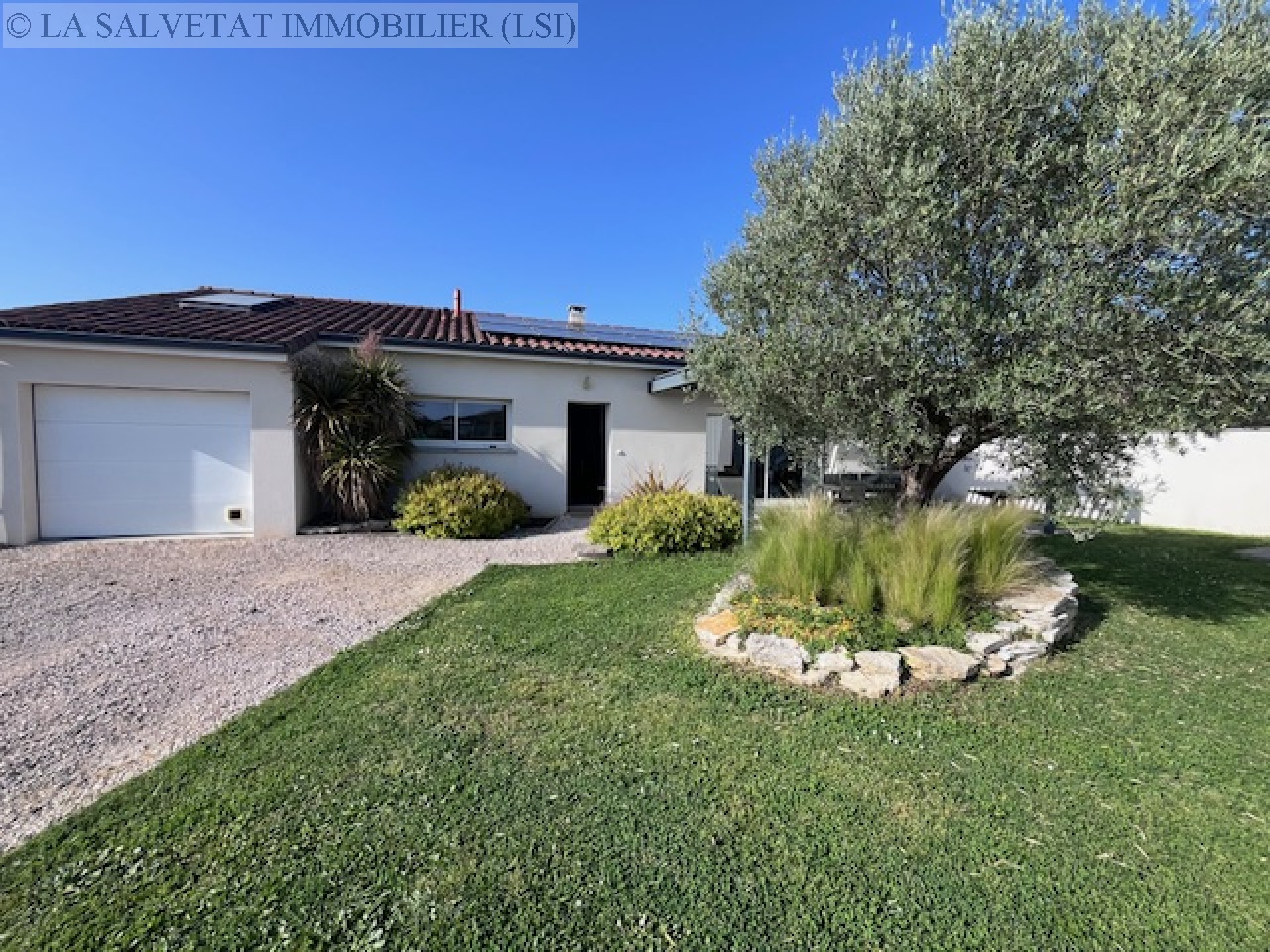 Vente maison-villa - FONTENILLES<br>116 m&sup2;, 5 pièces