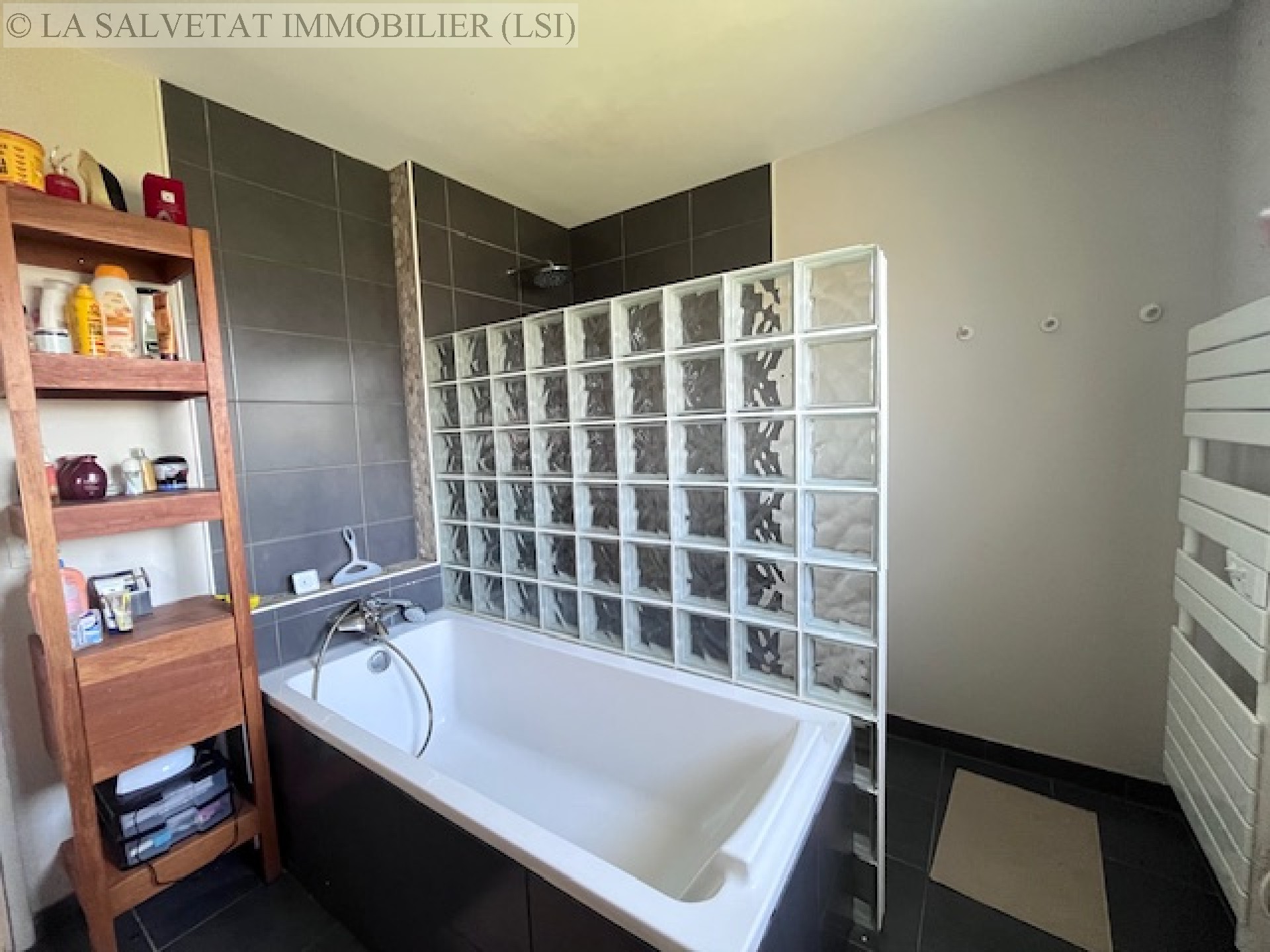 Vente maison-villa - FONTENILLES<br>116 m&sup2;, 5 pièces