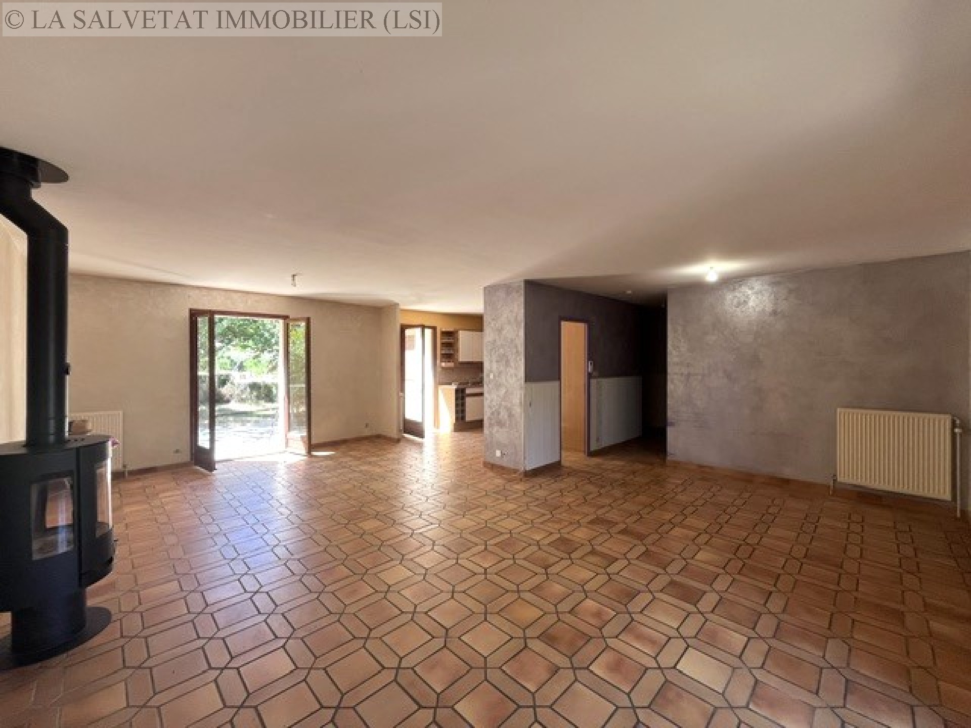 Vente maison-villa - LEGUEVIN<br>115 m&sup2;, 5 pièces