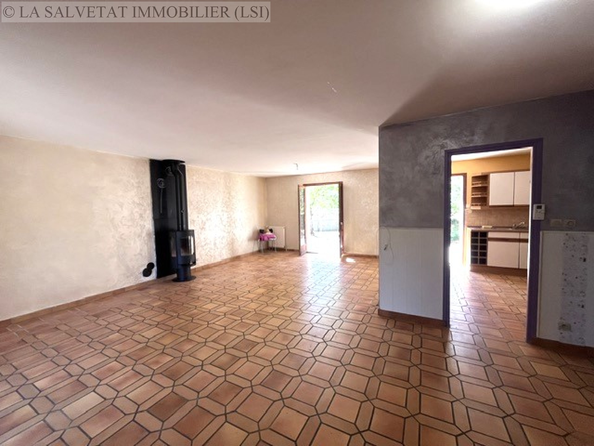Vente maison-villa - LEGUEVIN<br>115 m&sup2;, 5 pièces
