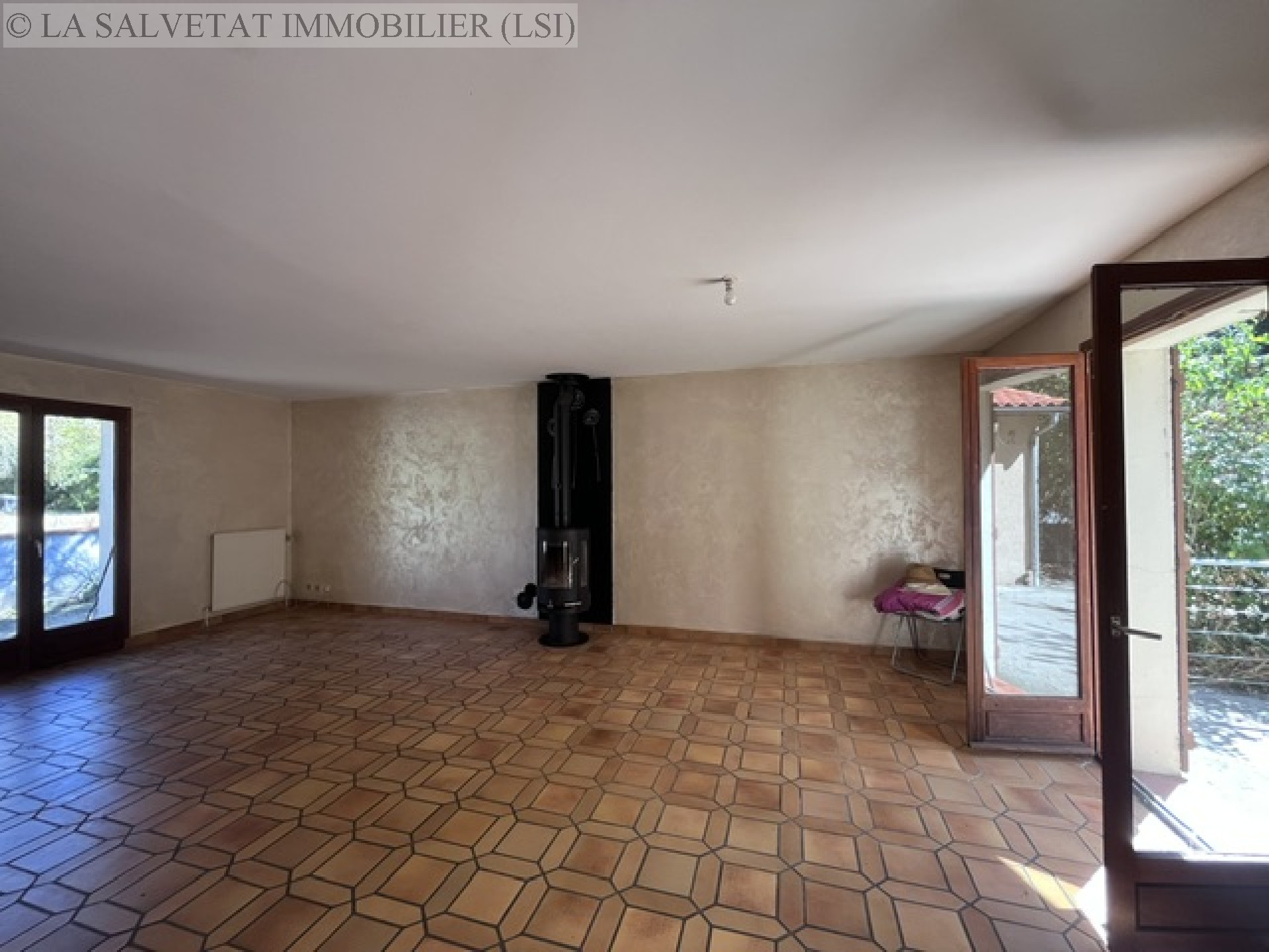 Vente maison-villa - LEGUEVIN<br>115 m&sup2;, 5 pièces